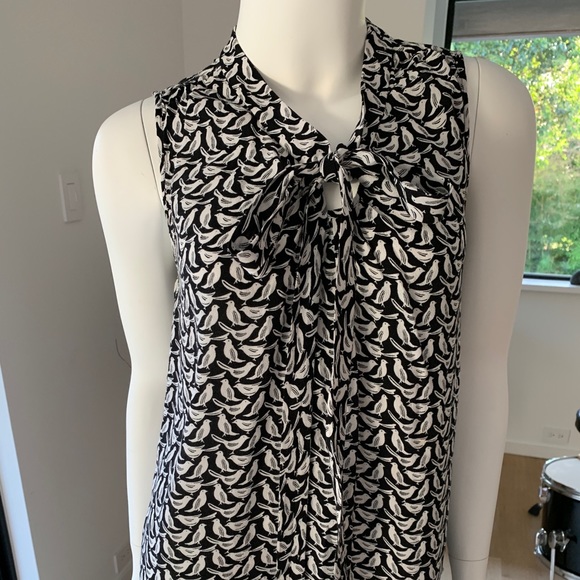 J.Crew Black and White Sleeveless Birdie Top - Picture 1 of 6